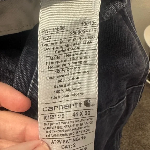 FR Carhartt bib overalls 44x30 - Picture 3 of 7